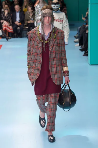 Look 82